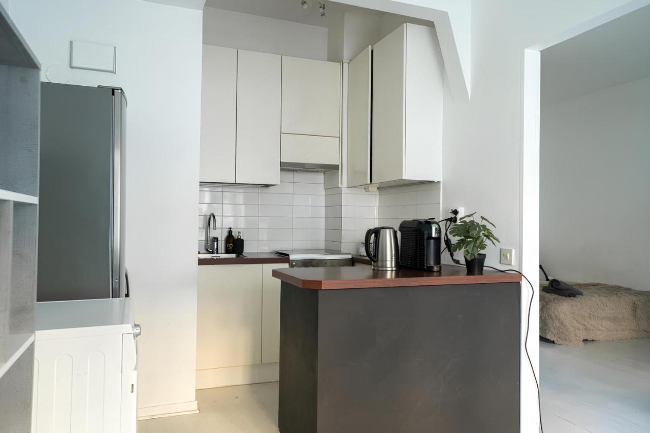 Stylish Studio At The Heart Of Helsinki Apartment Bagian luar foto