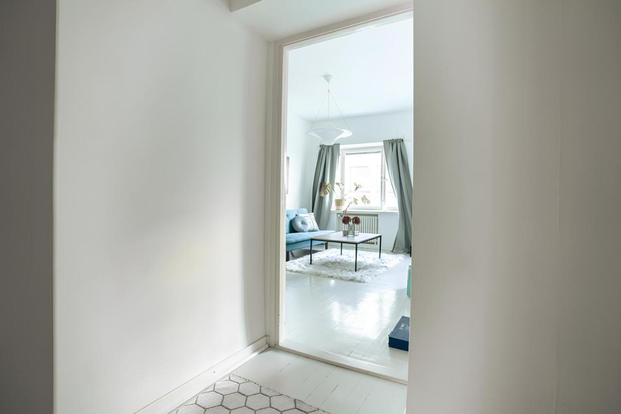 Stylish Studio At The Heart Of Helsinki Apartment Bagian luar foto