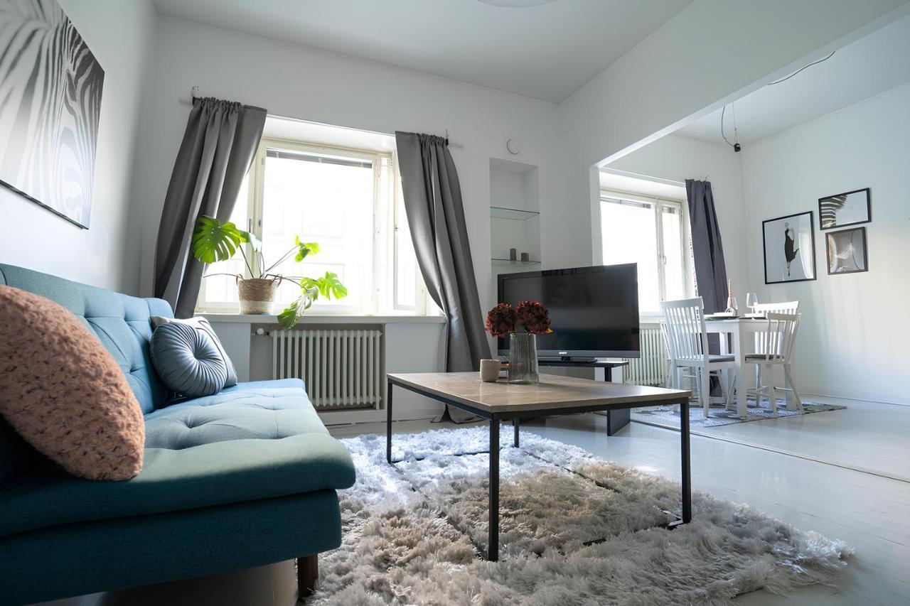 Stylish Studio At The Heart Of Helsinki Apartment Bagian luar foto